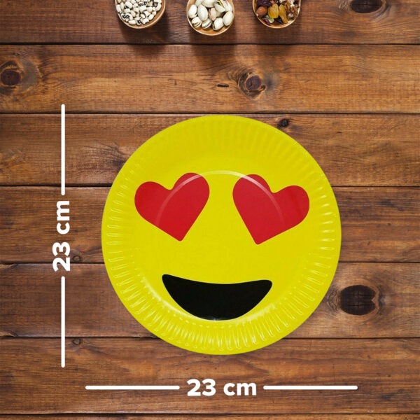 Heart Paper Plates – 23cm Heart Eyes Emoji Birthday Plates