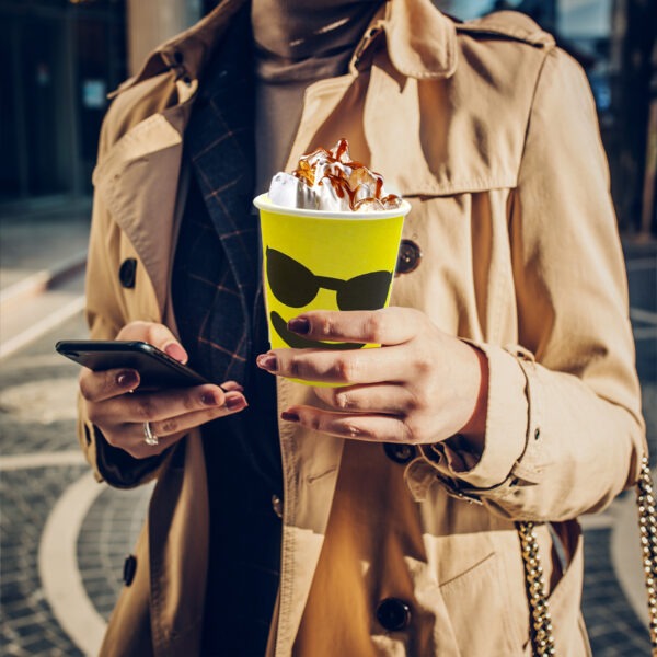 30X 7oz Cups – Emoji Sunglass Yellow Paper Eco-Friendly Cups